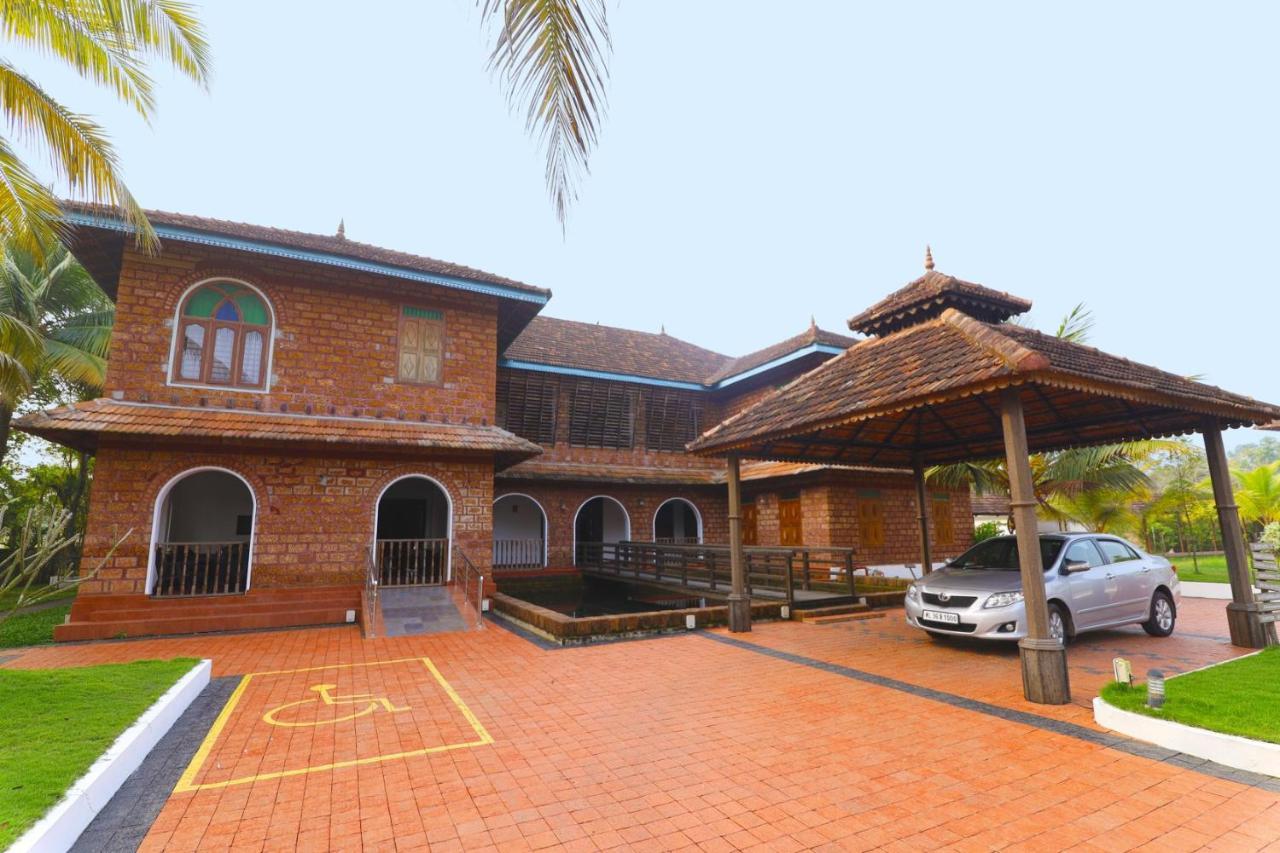 Kumarakom Heritage Resort 코타얌 외부 사진